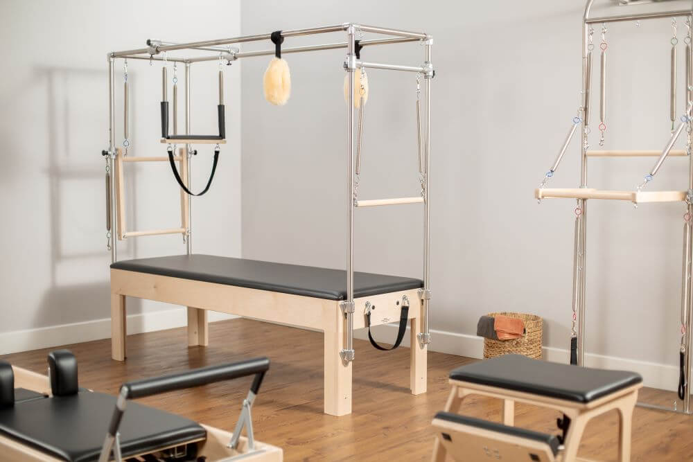 CenterLine Cadillac Pilates iekārta studijas vidē.