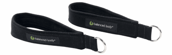 Одинарные петли Balanced Body с D-образным кольцом, показаны в чёрном цвете.