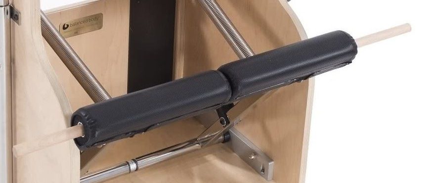 Pilates trenažiera kāju platforma ar dalītās pedāļa funkciju un mīkstu polsterējumu