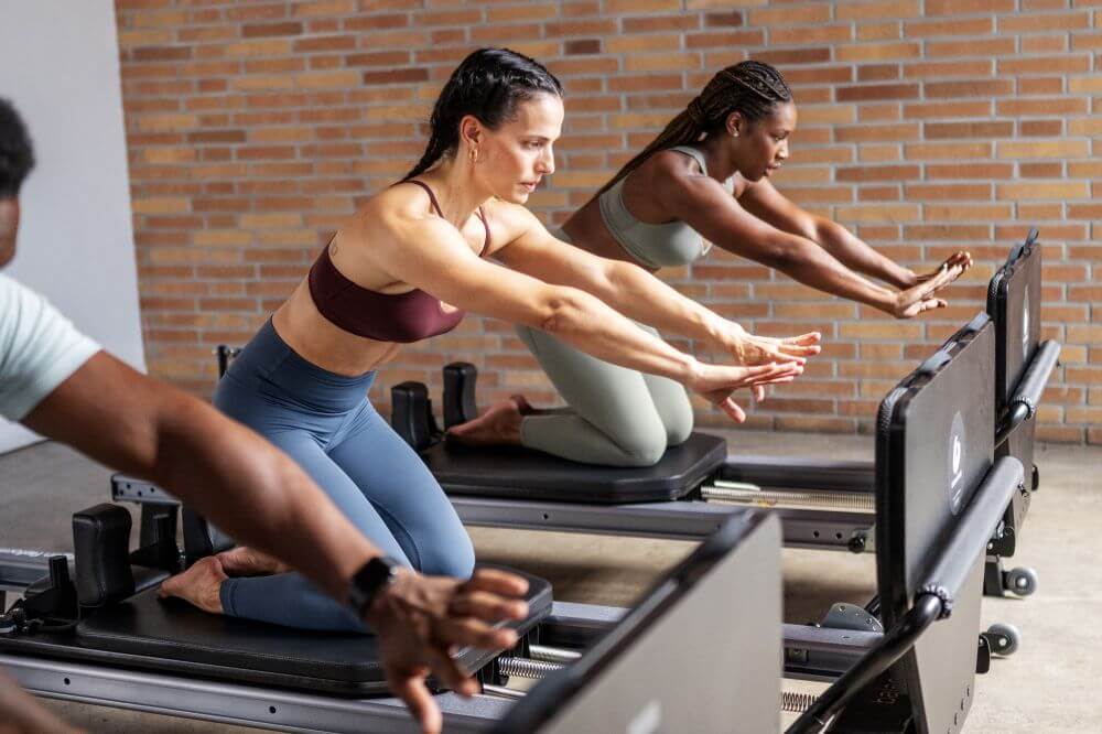 Pilates praktiķi izmanto Allegro NextGen Reformer Jumpboard.
